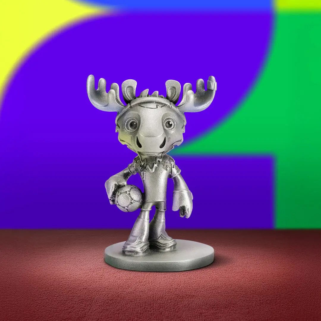 Picture of FIFA World Cup 2026™ Maple™ Figurine SM